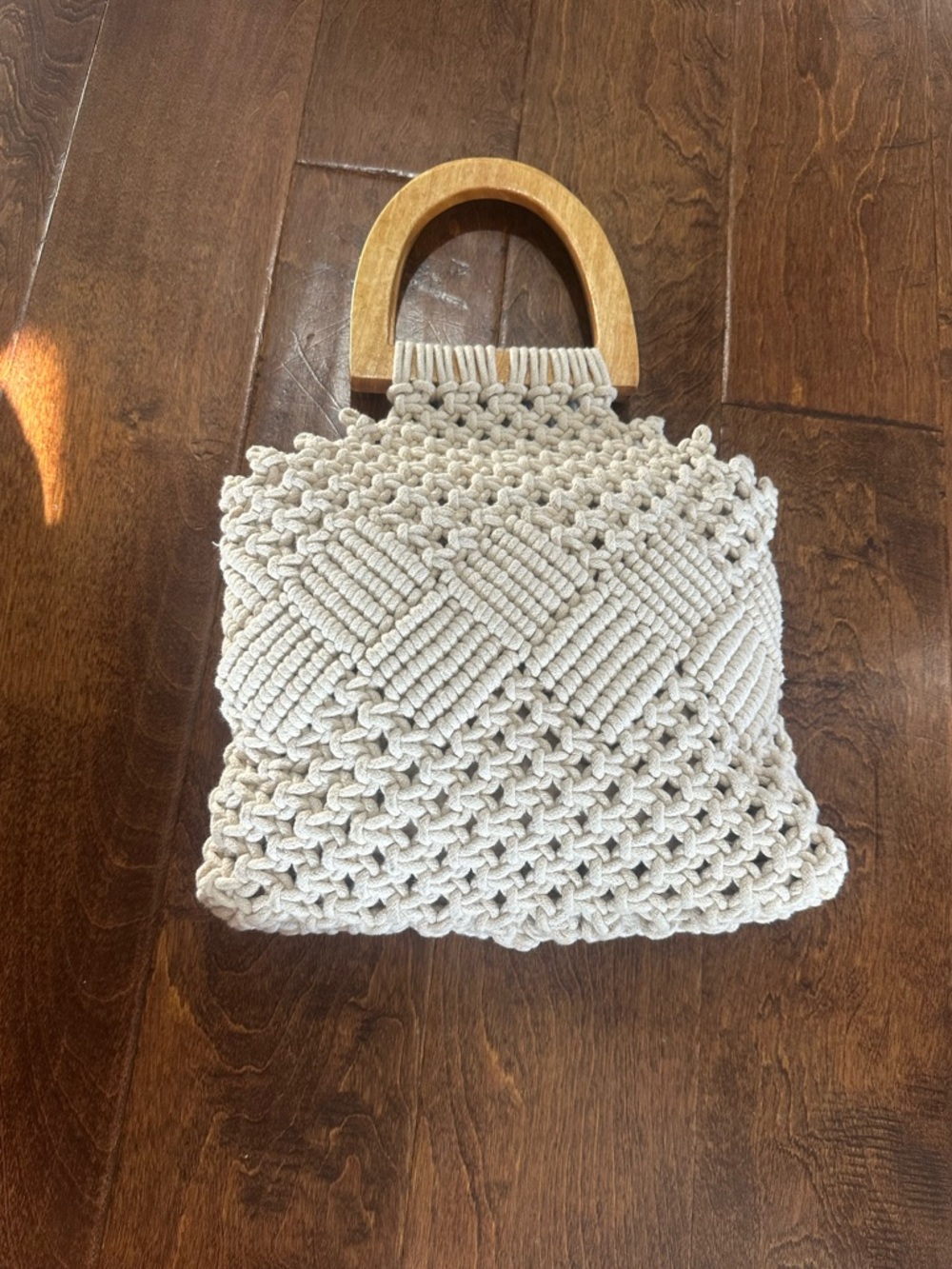 Tommy Bahama Boho Macrame Crochet handbag